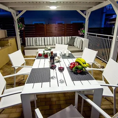 Villa Avocado Offering Peace And Relaxation *