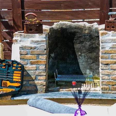 Avocado Offering Peace And Relaxation Villa *