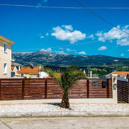 Avocado Offering Peace And Relaxation Villa *